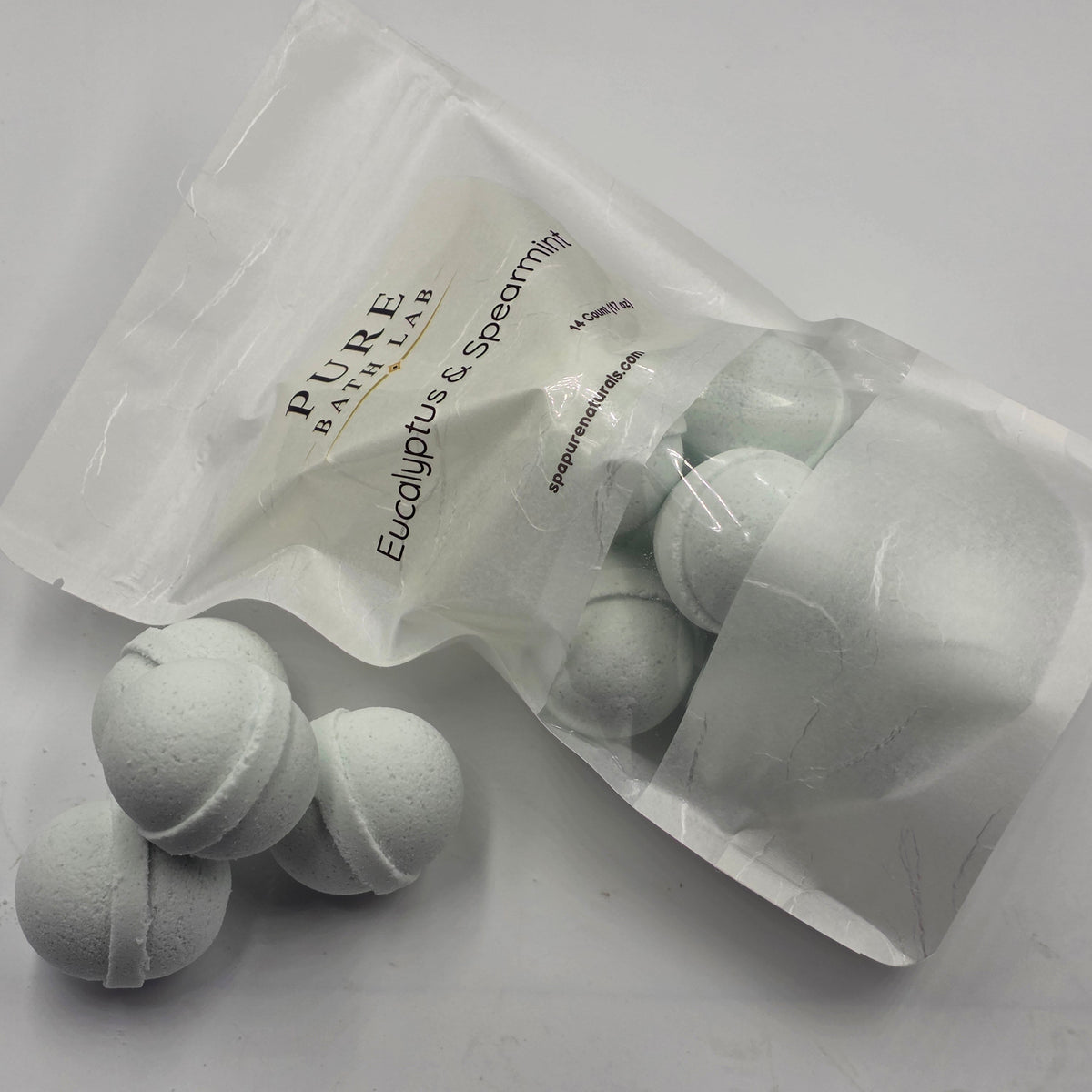 Men’s Luxury Spa Gift Set – 14 Bath Bombs – Signature Scent Collection – Premium Self-Care Kit for Relaxation